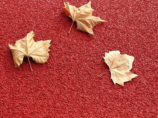 釘鞋為何不會(huì)刺穿塑膠跑道？